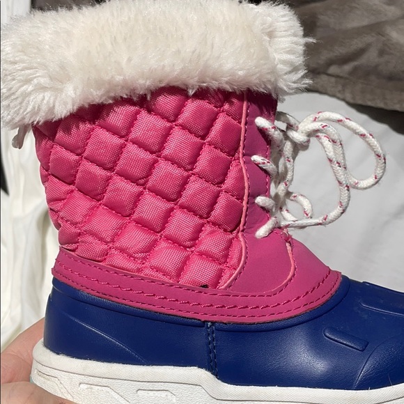 Carters 11 pink blue snow boots worn once - Picture 6 of 11